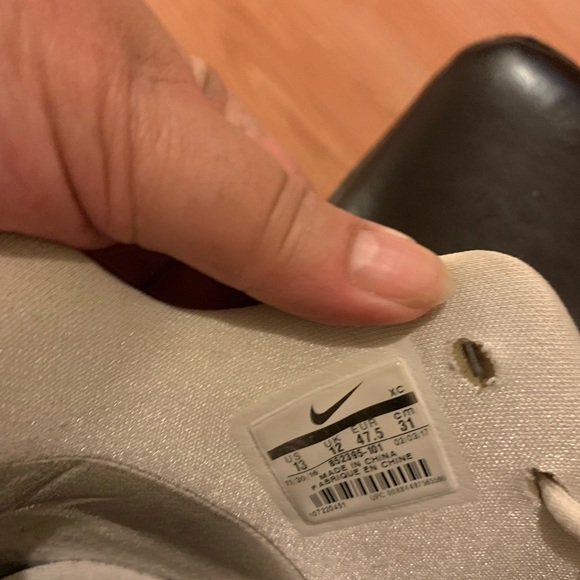 Nike like new mens 13 - Picture 4 of 8